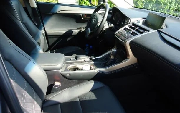 Lexus NX cena 99500 przebieg: 122000, rok produkcji 2016 z Lubin małe 22